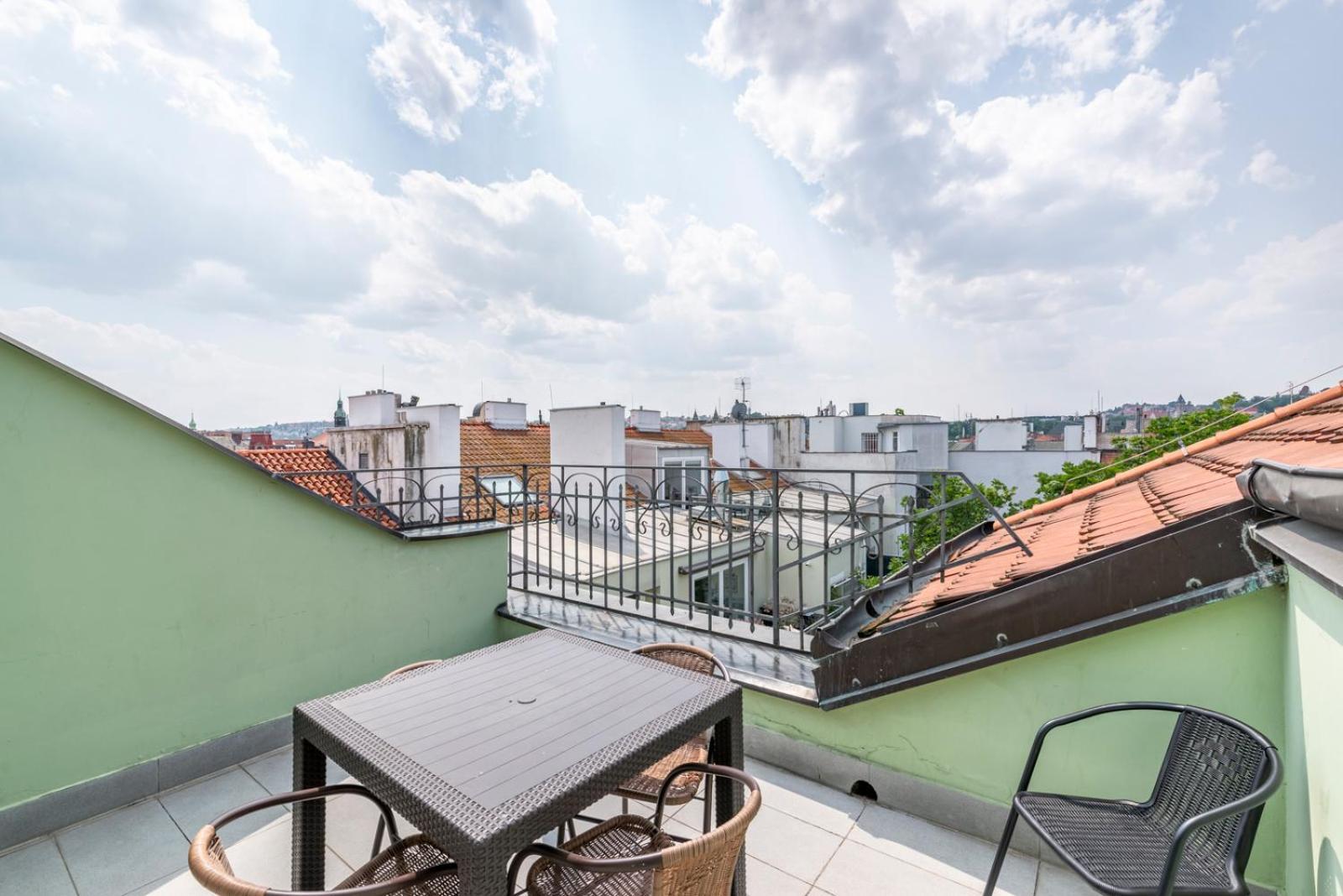 Janackovo - Riverside Residence Прага Екстериор снимка