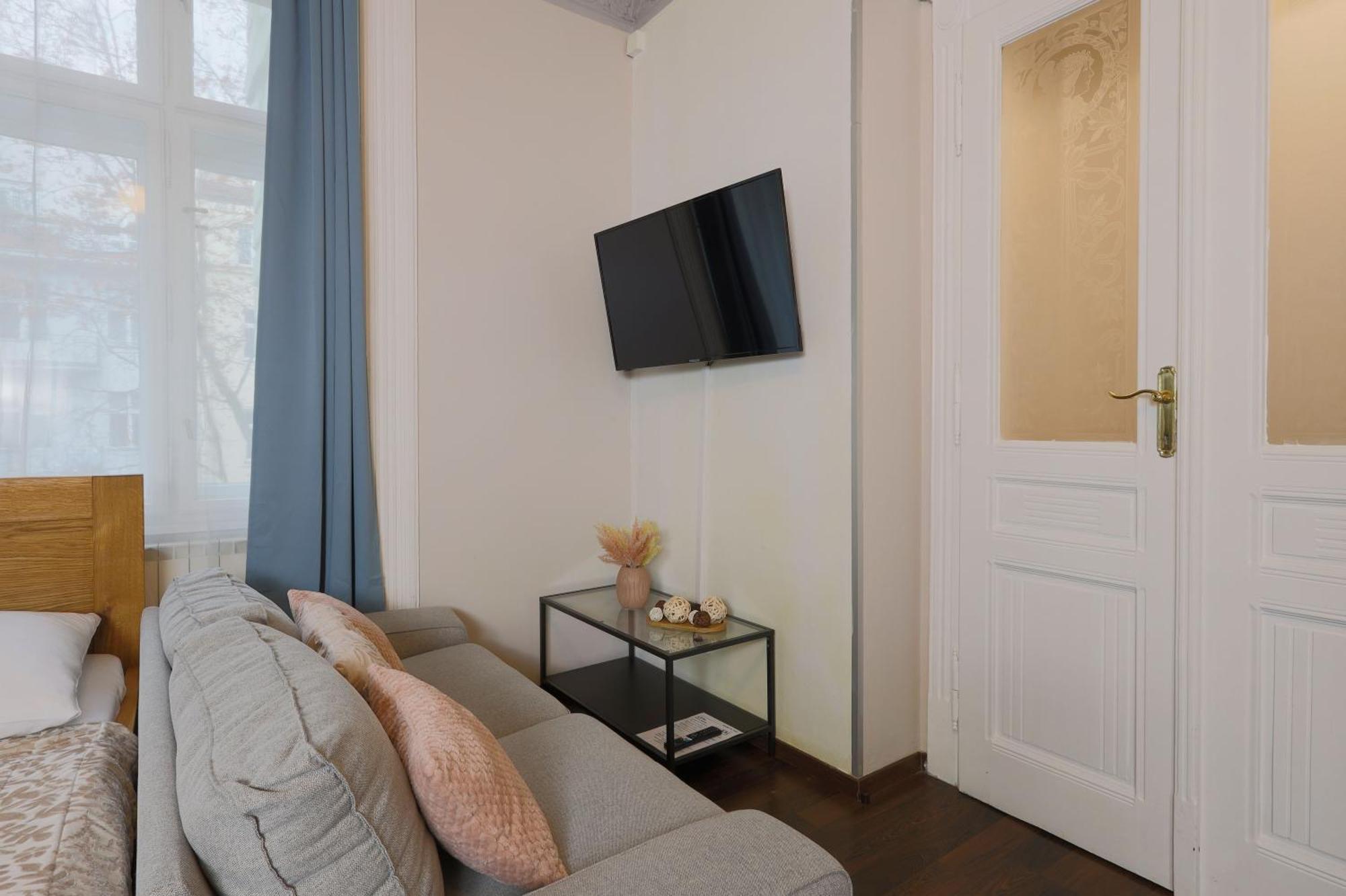 Janackovo - Riverside Residence Прага Екстериор снимка