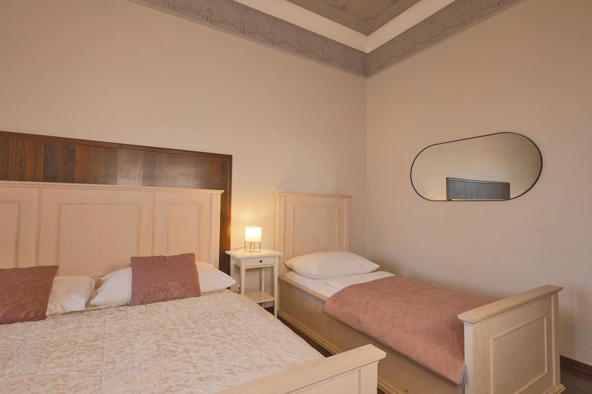 Janackovo - Riverside Residence Прага Екстериор снимка