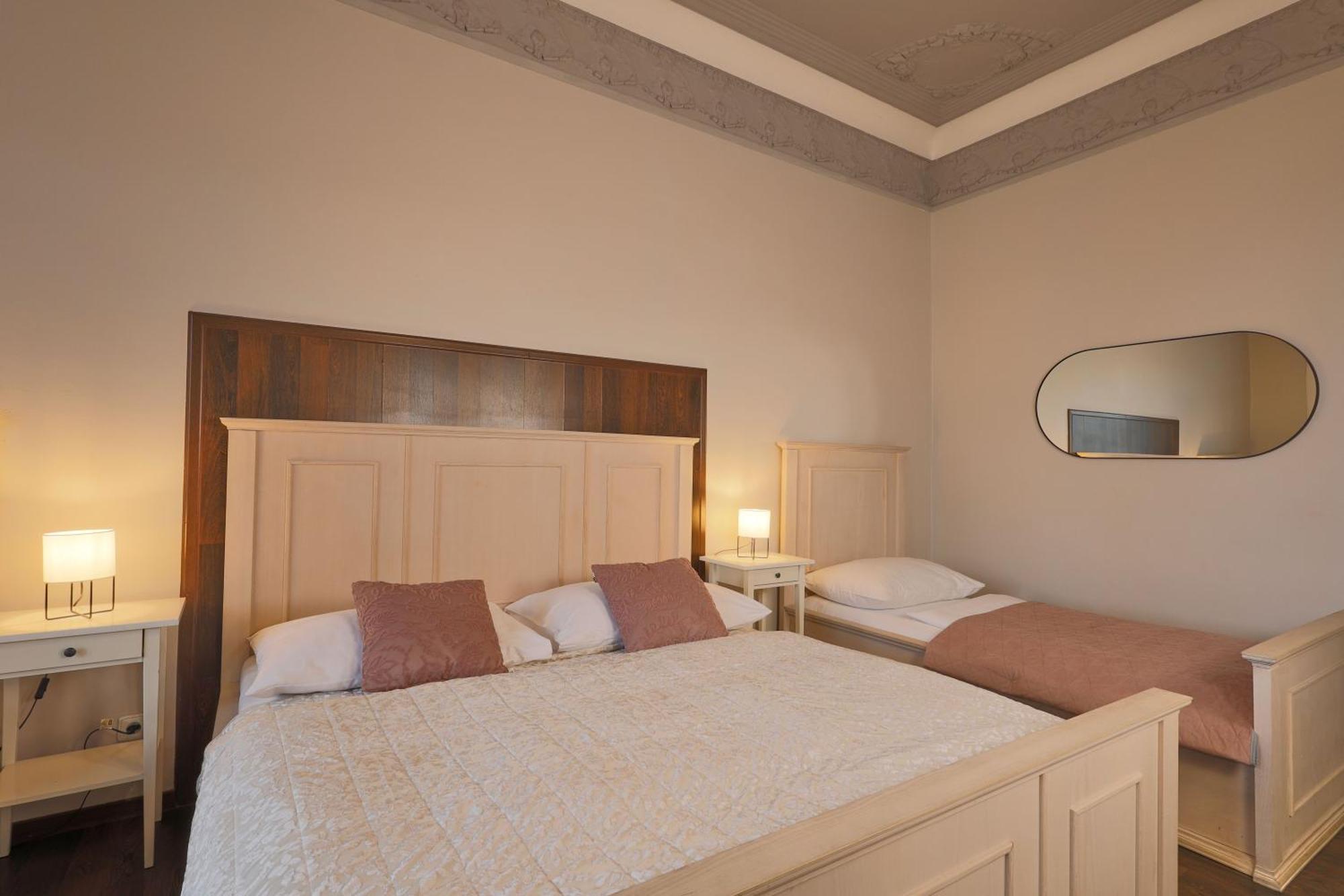 Janackovo - Riverside Residence Прага Екстериор снимка