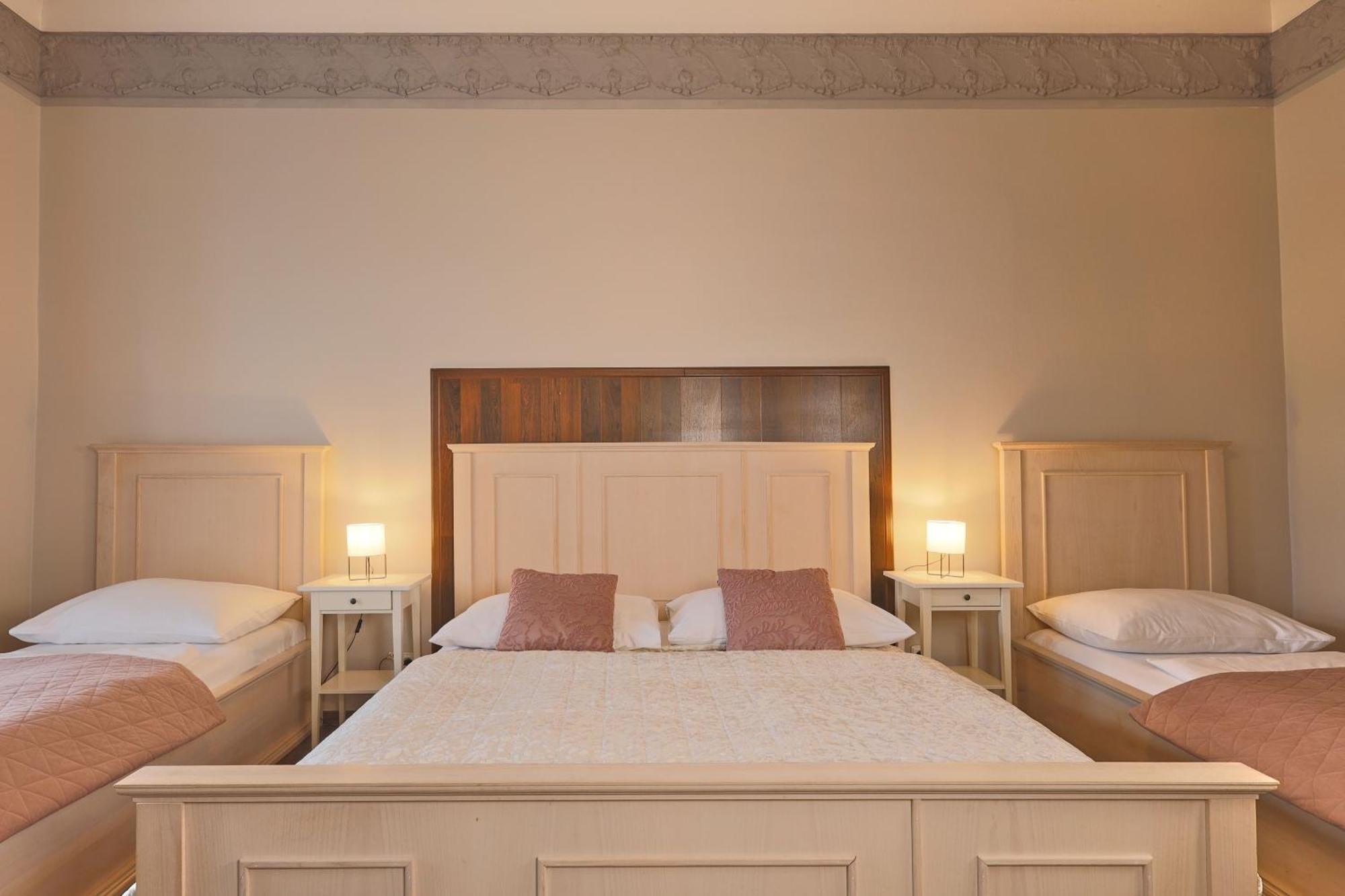 Janackovo - Riverside Residence Прага Екстериор снимка